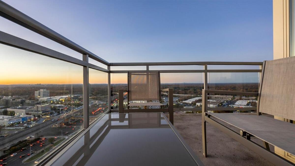Hala Tysons McLean Exterior foto