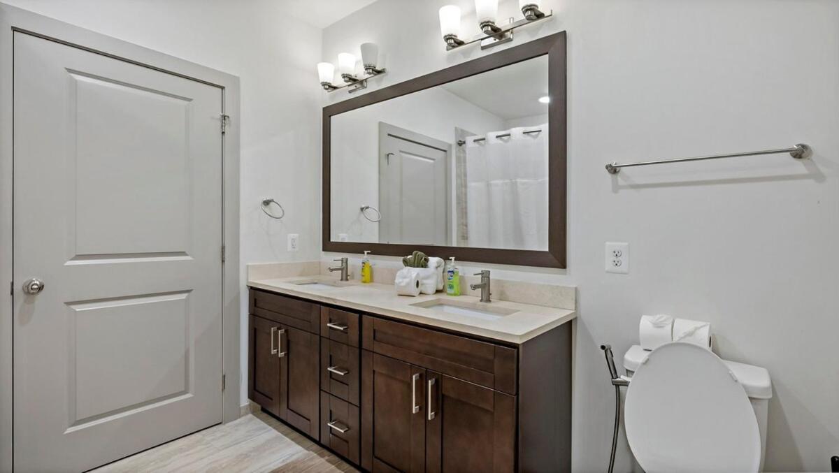 Hala Tysons McLean Exterior foto
